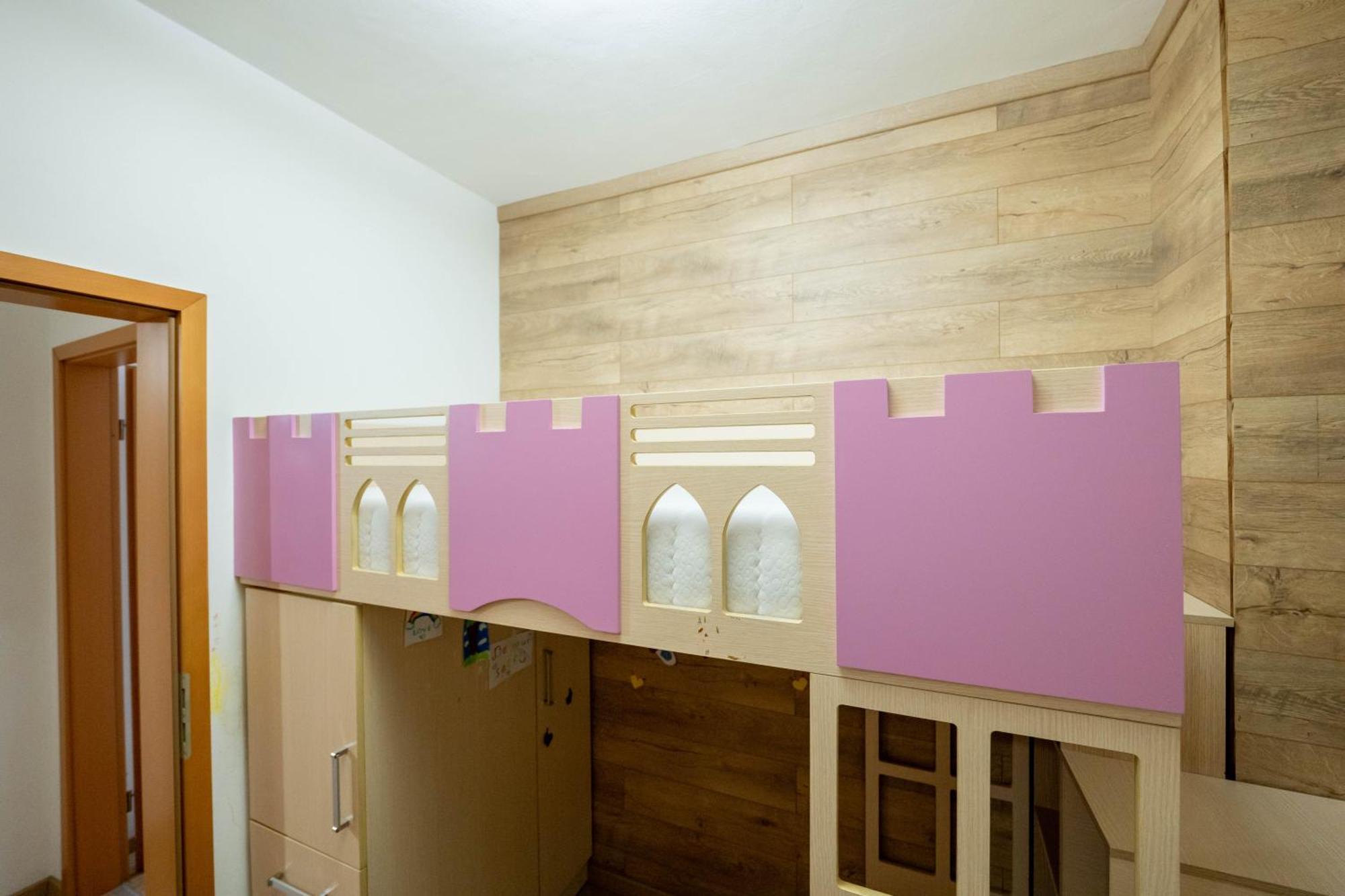 Tirent - Spacious 2-bedroom Near Liqeni I Thate Apartment *