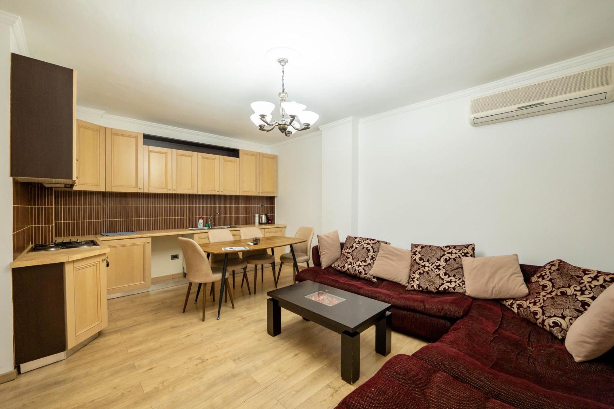 Tirent - Spacious 2-bedroom Near Liqeni I Thate Apartment Tirana